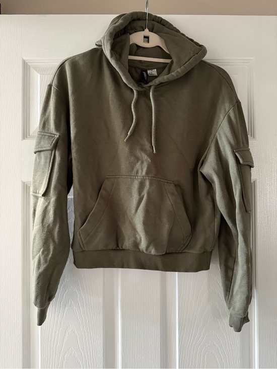 H&M Sweaters - H&M Cotton Olive Crewneck Hoodie with Sleeve Pockets